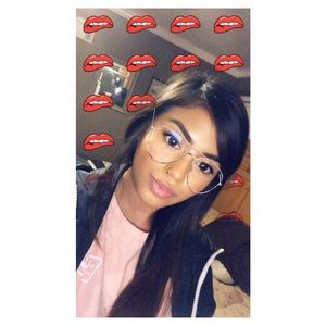 Meet your Posher, Vanity